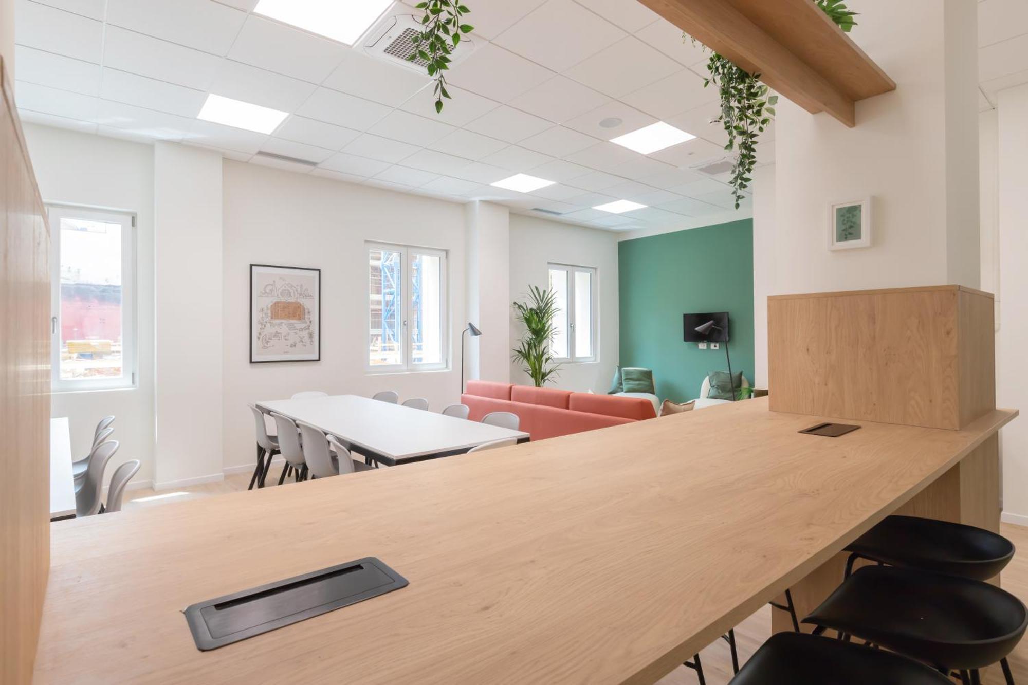 Well-Located Campus Rooms Near City Park Мілан Екстер'єр фото
