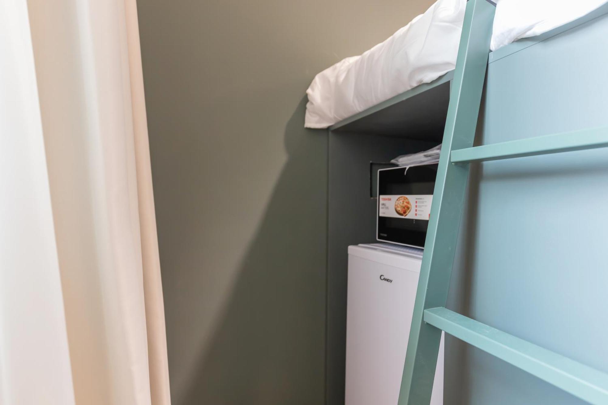 Well-Located Campus Rooms Near City Park Мілан Екстер'єр фото