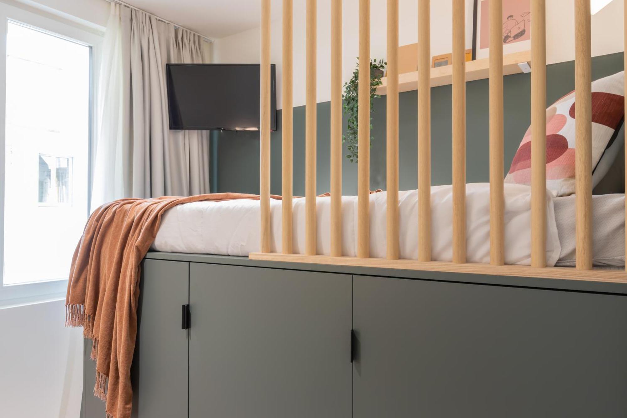 Well-Located Campus Rooms Near City Park Мілан Екстер'єр фото